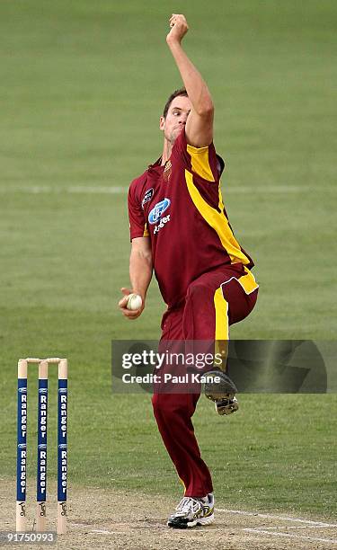 Chris Simpson of the Bulls bowls during the Ford Ranger Cup match between the Western Australian Warriors and the Queensland Bulls at WACA on October...