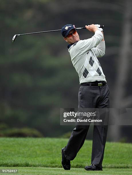 Zach Johnson of the USA team tees off at the 13th hole during the Day Three Afternoon Fourball Matches in The Presidents Cup at Harding Park Golf...