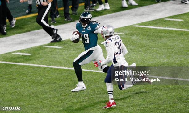 LeGarrette Blount of the Philadelphia Eagles rushes for a 36-yard gain during the game against the New England Patriots in Super Bowl LII at U.S....