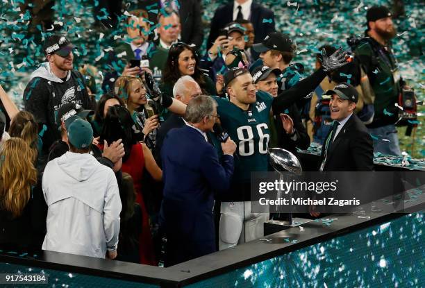 Zach Ertz of the Philadelphia Eagles salutes the fans following Super Bowl LII at U.S. Bank Stadium on February 4, 2018 in Minneapolis, Minnesota.