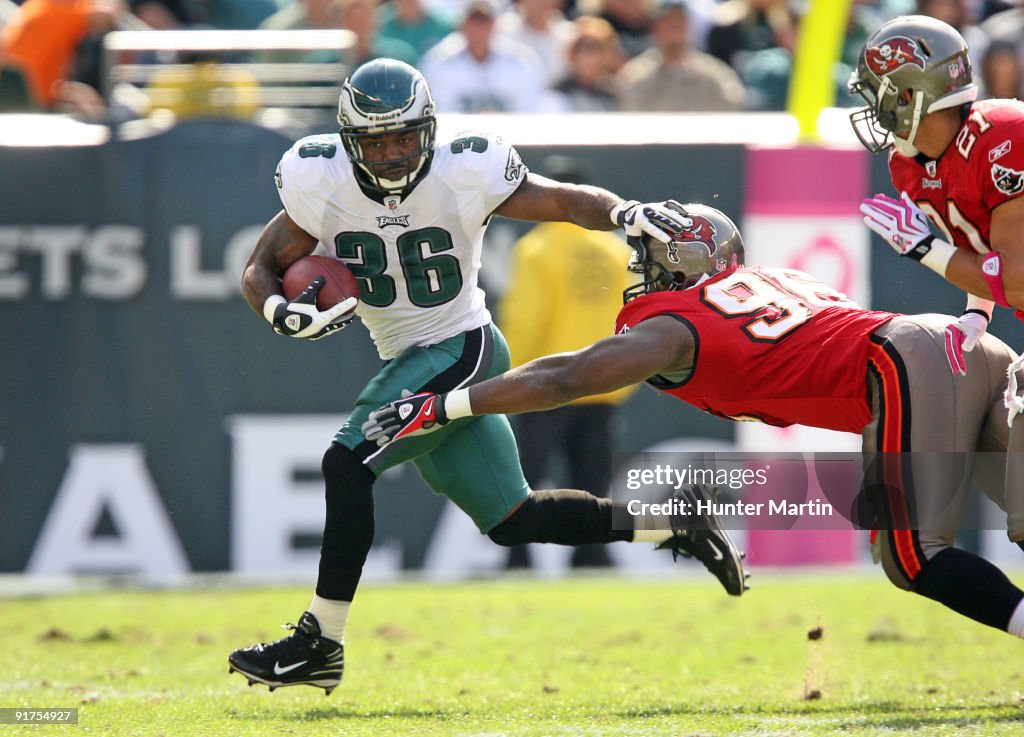 Tampa Bay Buccaneers v Philadelphia Eagles