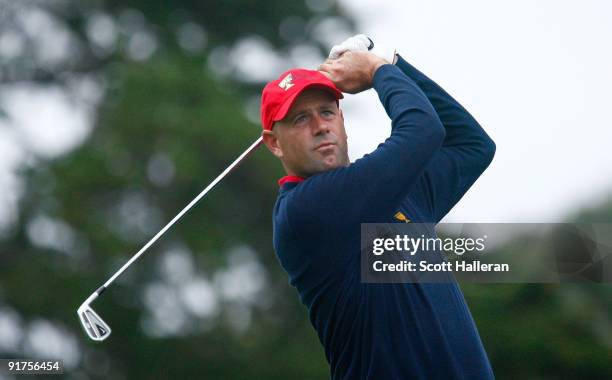 Stewart Cink of the USA Team watches his tee shot on the second hole during the Final Round Singles Matches of The Presidents Cup at Harding Park...