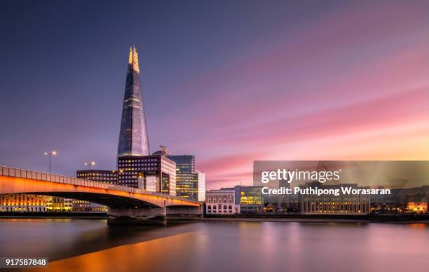 london bridge, river thames, united kingdom - long exposure night sky stock pictures, royalty-free photos & images