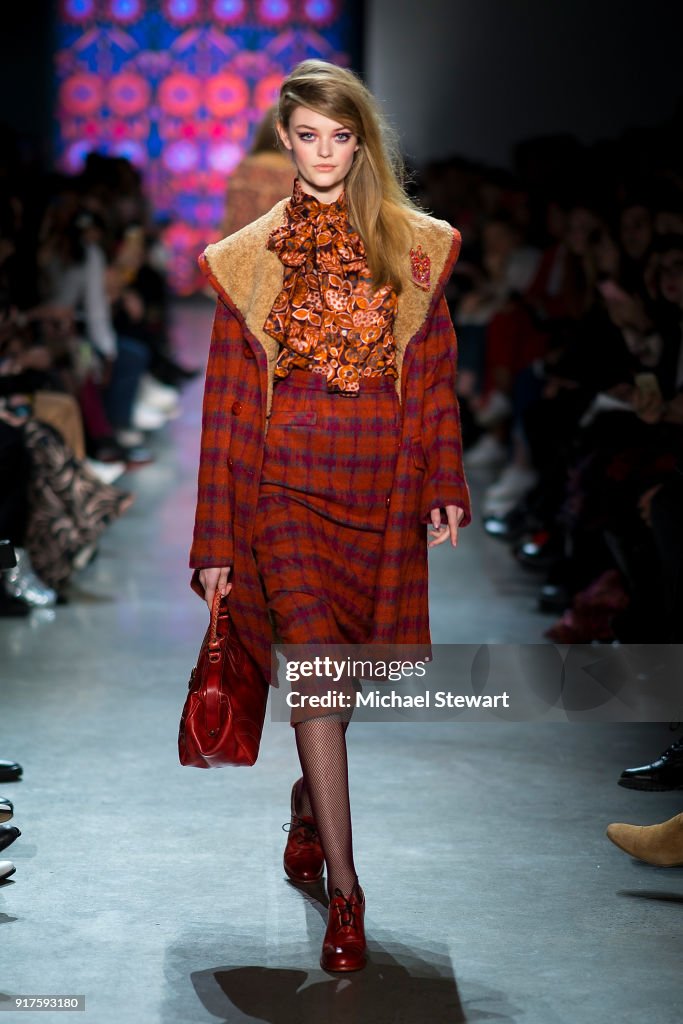 Anna Sui - February 2018 - New York Fashion Week: The Shows