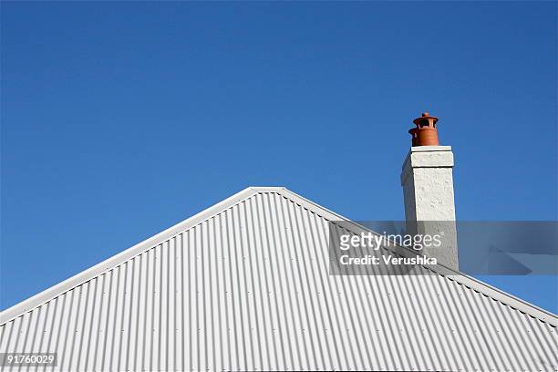 rooftop - corrugated metal 個照片及圖片檔