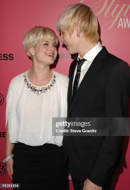 Kelly Osbourne and DJ Luke Worrall arrives at the 6th Annual Hollywood Style Awards at the Armand Hammer Museum on October 11, 2009 in Los Angeles,...