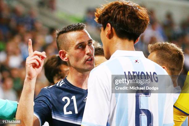 Carl Valeri of the Victory argues with Jeong Jae Yong of Ulsan Hyundai during the AFC Asian Champions Leagu between the Melbourne Victory and Ulsan...