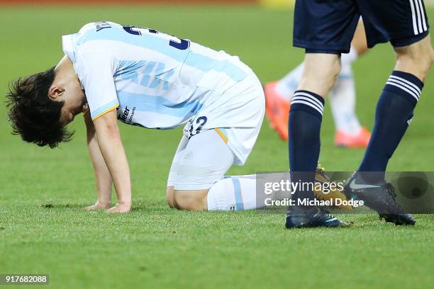 Lee YeongJae of Ulsan Hyundai looks dejected after their draw during the AFC Asian Champions Leagu between the Melbourne Victory and Ulsan Hyundai FC...