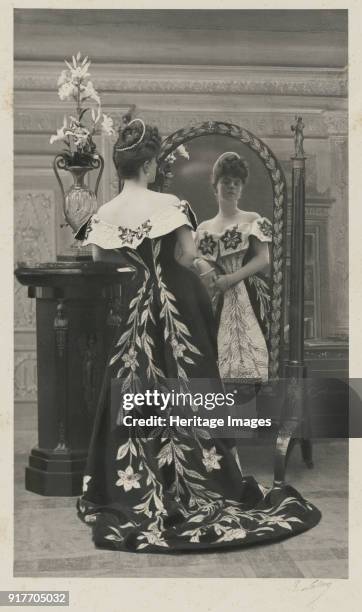 Élisabeth, Countess Greffulhe , née de Riquet de Caraman-Chimay. Found in the Collection of Palais Galliera, musée de la mode de la Ville de Paris.