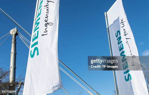 Simatic Manager Flags Siemens Shareholders Meeting Photos and Premium High Res Pictures ...