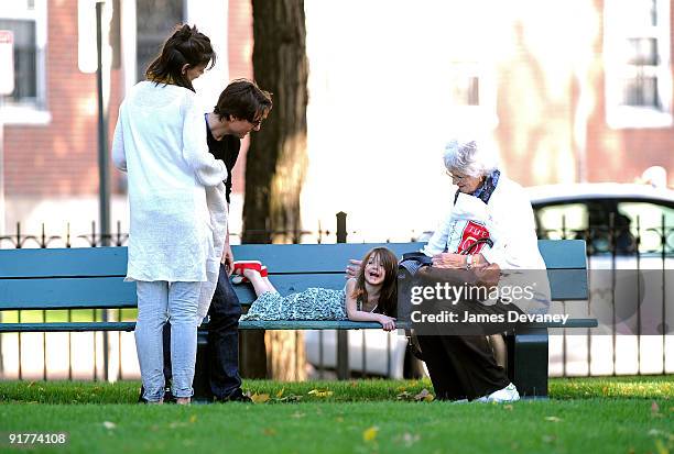 Katie Holmes, Tom Cruise, Kathy Holmes and Suri Cruise visit Charles River Basin on October 10, 2009 in Cambridge, Massachusetts.