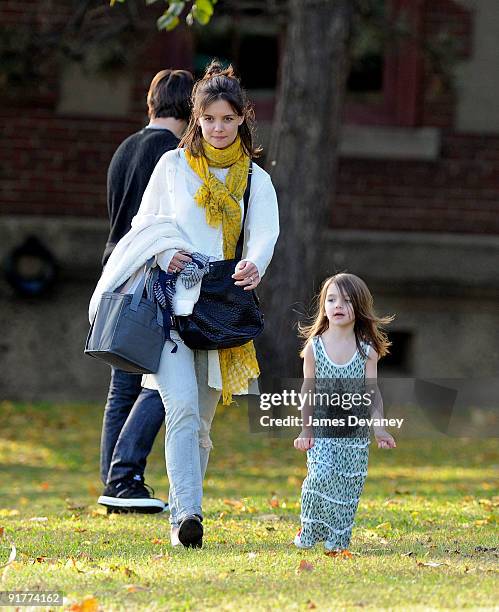 Katie Holmes and Suri Cruise visit Charles River Basin on October 10, 2009 in Cambridge, Massachusetts.