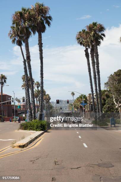 mission boulevard in san diego - san diego pacific beach stock pictures, royalty-free photos & images
