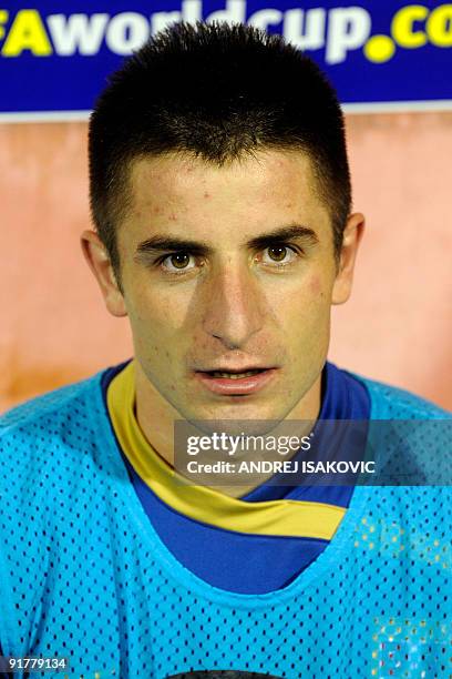 Zoran Tosic of Serbia seen prior the FIFA World Cup 2010 group 7 qualifying football match against Romania in Belgrade on October 10, 2009. AFP PHOTO...