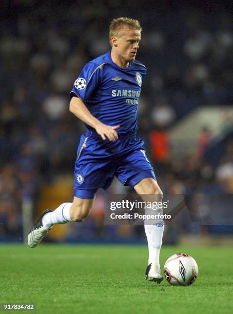 Damien Duff of Chelsea in action during the UEFA Champions League Group G match between Chelsea and RSC Anderlecht at Stamford Bridge on September...