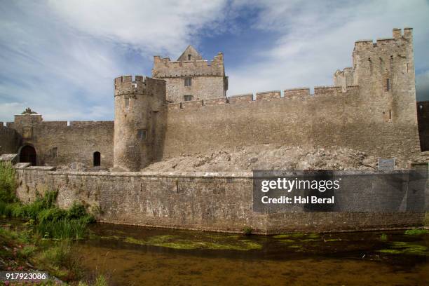 cahir castle - cahir stock pictures, royalty-free photos & images