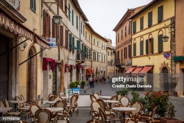 montalcino town square - siena italy stock pictures, royalty-free photos & images