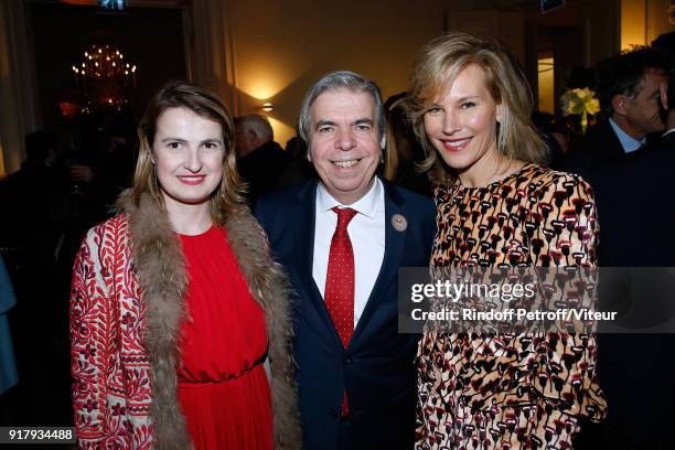 Beatrice de Clermont Tonnerre, Chairman of the Scientific Committee of the Association for Research on Alzheimer's, Professor Bruno Dubois and Grace...