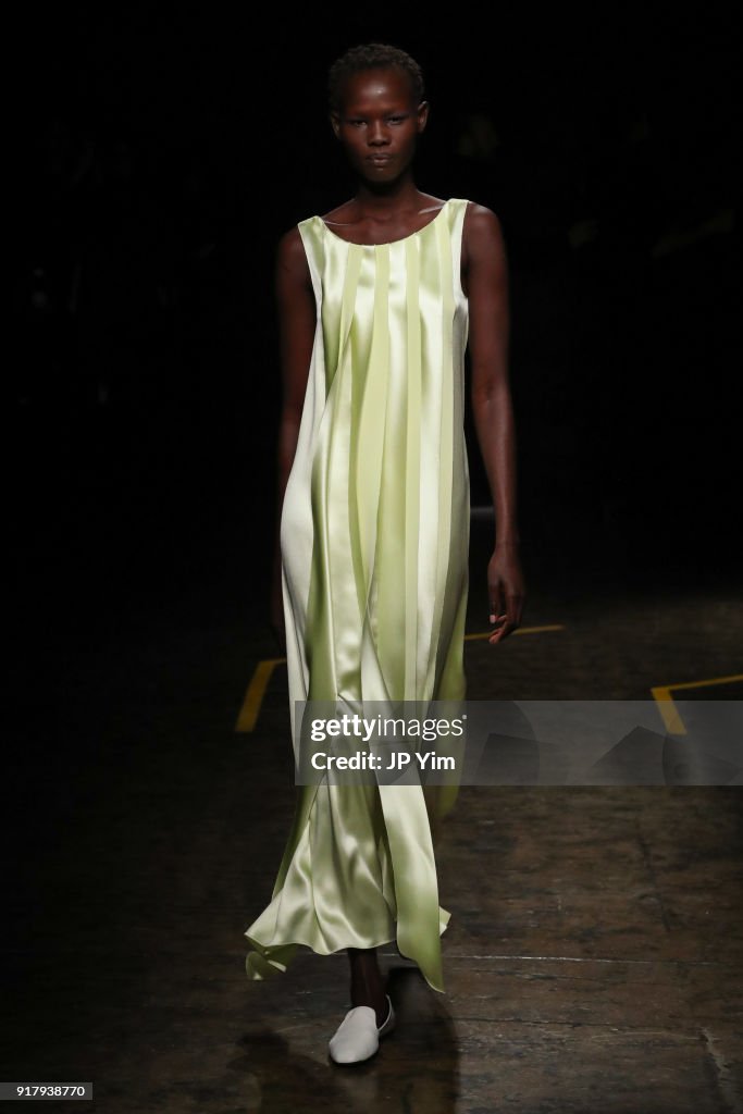 BOSS Womenswear - Runway - February 2018 - New York Fashion Week Mens'