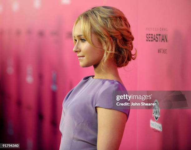 Actress Hayden Panettiere arrives at Hollywood Life's 6th Annual Hollywood Style Awards held at the Armand Hammer Museum on October 11, 2009 in Los...