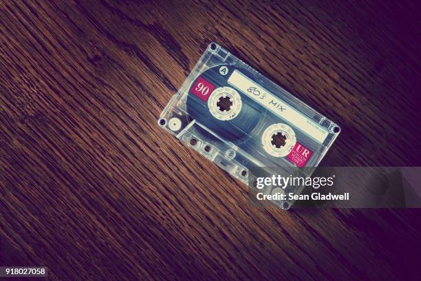 80s cassette on desk - over 80 fotografías e imágenes de stock