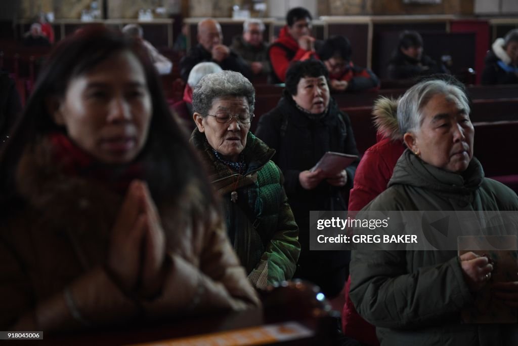 CHINA-RELIGION-CATHOLIC-ASH WEDNESDAY