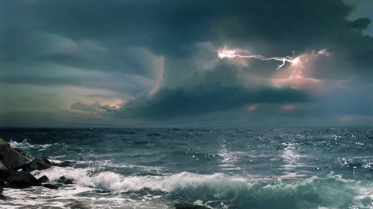 https://media.gettyimages.com/id/91809142/video/video-background-supercell-thunderstorm-sea-storm-with-multiple-lightning-flashes.jpg?b=1&s=640x640&k=20&c=pgCGmGziyZ_oBy7o6ePteArDofnmc2ghfFpnO0BkPzI=