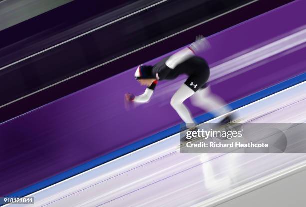 Heather Bergsma of the United States competes during the Ladies' 1000m Speed Skating on day five of the PyeongChang 2018 Winter Olympics at Gangneung...