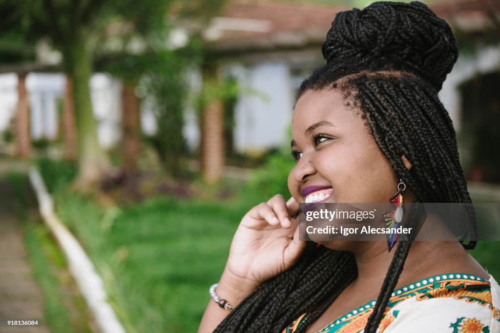 非洲青年婦女頭像