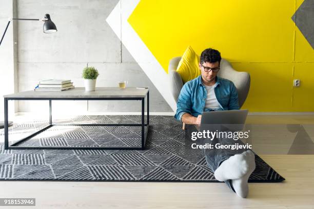 freelancer - sitting chair office relax stockfoto's en -beelden