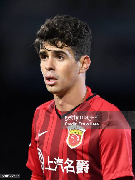 Oscar of Shanghai SIPG looks on during the AFC Champions League Group F match between Kawasaki Frontale and Shanghai SIPG at Todoroki Stadium on...
