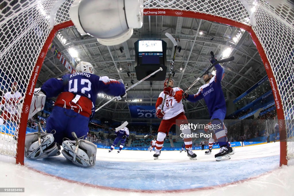 Ice Hockey - Winter Olympics Day 5 - Slovakia v Russia