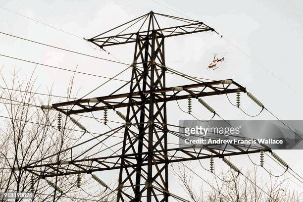 Hydro lines in Toronto, February 13, 2018. It would have been $1.8 billion cheaper for Premier Kathleen Wynne's government to borrow money for...