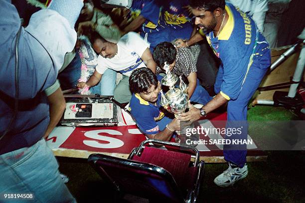 Ranatunga Photos and Premium High Res Pictures - Getty Images