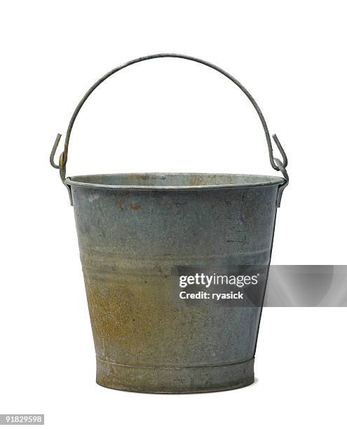 antique zinc water pail bucket isolated with clipping path - emmer stockfoto's en -beelden