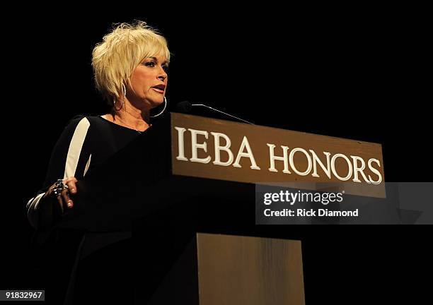 Singer Lorrie Morgan speaks at the IEBA 2009 Honors at Ryman Auditorium on October 12, 2009 in Nashville, Tennessee.