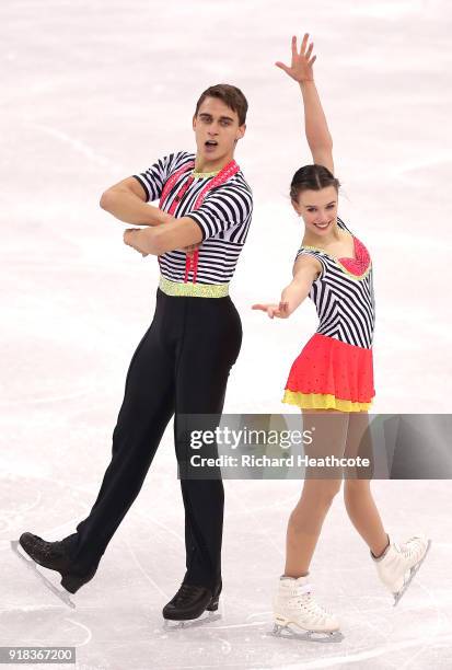 Anna Duskova and Martin Bidar of the Czech Republic compete during the Pair Skating Free Skating at Gangneung Ice Arena on February 15, 2018 in...