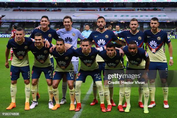 Players of America pose prior the 7th round match between America and Monarcas as part of the Torneo Clausura 2018 Liga MX at Azteca Stadium on...