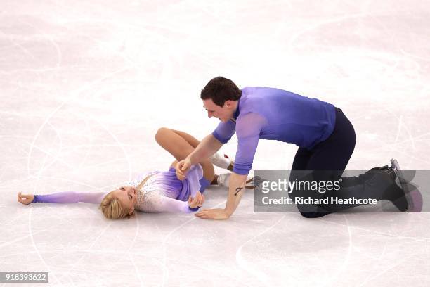 Aljona Savchenko and Bruno Massot of Germany compete during the Pair Skating Free Skating at Gangneung Ice Arena on February 15, 2018 in Gangneung,...