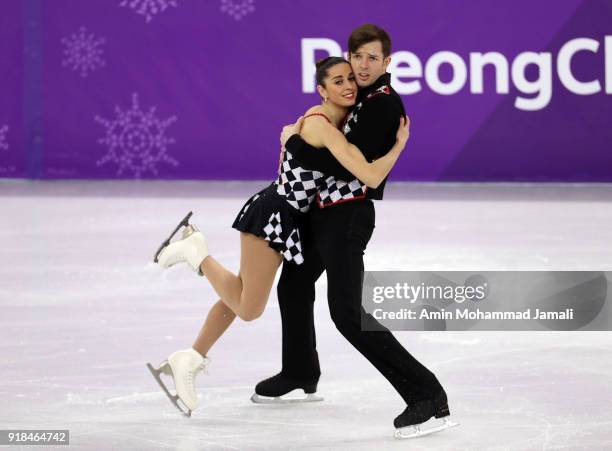 Valentina Marchei and Ondrej Hotarek of Italy compete during the Pair Skating Free Skating at Gangneung Ice Arena on February 15, 2018 in Gangneung,...