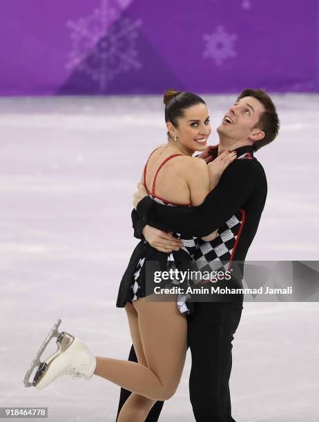 Valentina Marchei and Ondrej Hotarek of Italy compete during the Pair Skating Free Skating at Gangneung Ice Arena on February 15, 2018 in Gangneung,...