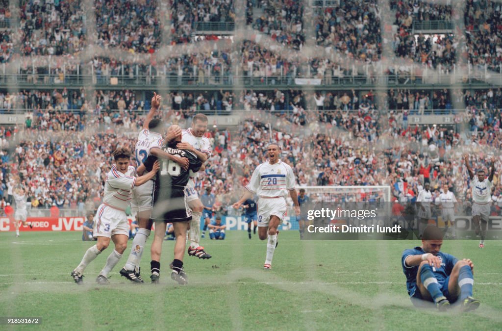 Soccer - 1998 World Cup - France Vs Italy