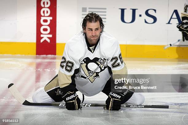 Eric Godard of the Pittsburgh Penguins stretches before the game against the Philadelphia Flyers at the Wachovia Center on October 8, 2009 in...