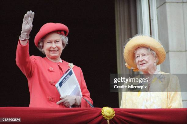 Queen Elizabeth II and the Queen Mother on the balcony of Buckingham Palace, to celebrate the 50th anniversary of VE Day, 8th May 1995.