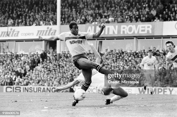 Tottenham 4-1 Watford, FA Cup semi final match at Villa Park, Saturday 11th April 1987. John Barnes.