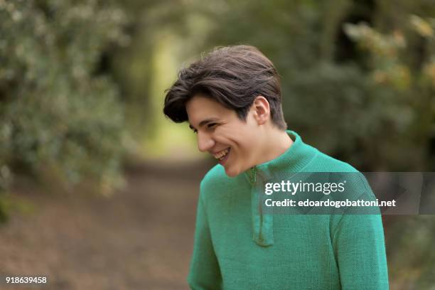 young boy portrait - edoardogobattoni stock-fotos und bilder