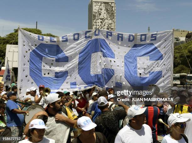 Unemployed members of Argentine political and trade union organisation "Corriente Clasista y Combativa" protest along 9 de Julio avenue in Buenos...