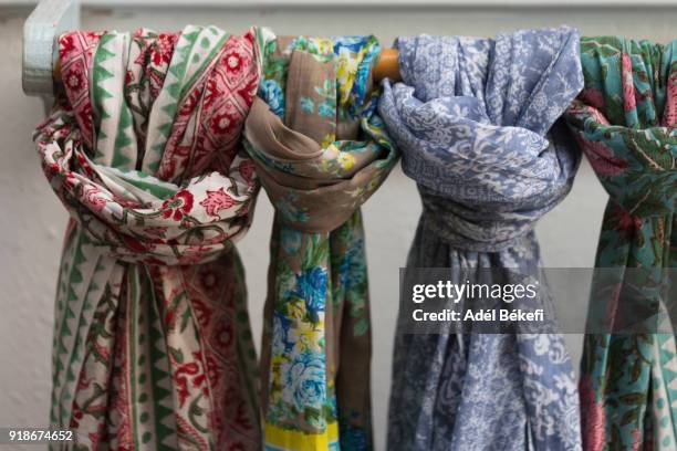 scarves at the shop (greece, athens) - shawl collar fotografías e imágenes de stock