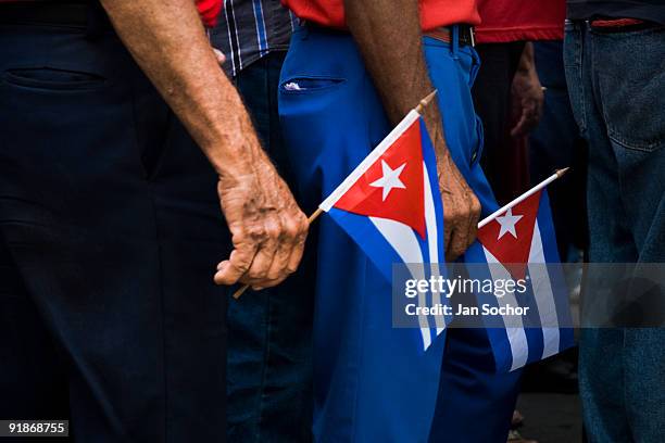 revolution anniversary in santiago de cuba - santiago de cuba photos et images de collection