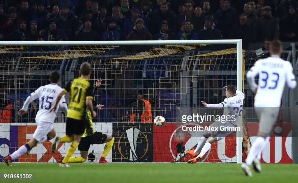 Josip Ilicic of Atalanta scores the second Atalanta goal during UEFA Europa League Round of 32 match between Borussia Dortmund and Atalanta Bergamo...